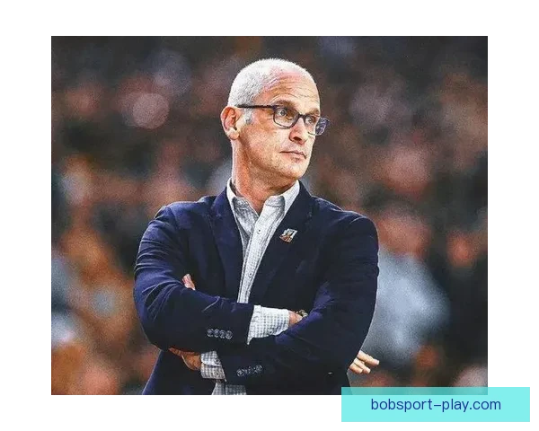 名帅赫尔利再展神奇执教康大力克伊利诺伊四年三进全美冠军赛震撼联盟